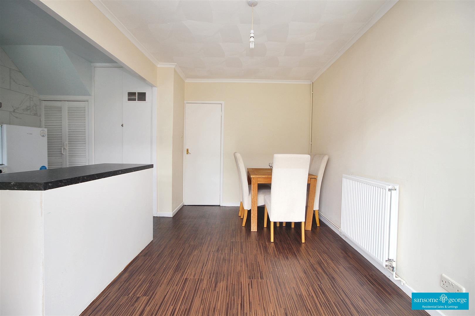 Barnwood Close, Reading, Berkshire